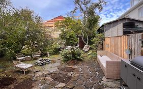 Casa Disa - Dreams, A Boutique Guesthouse In Reykjavik City'S Central Park And Botanical Garden In Laugardalur, Hot-Spring-Valley